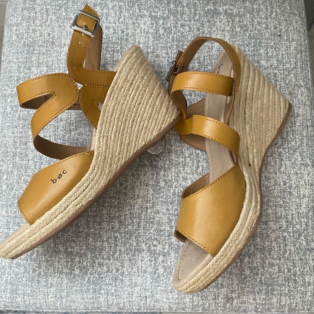 B.O.C. women’s wedge espadrilles size 9